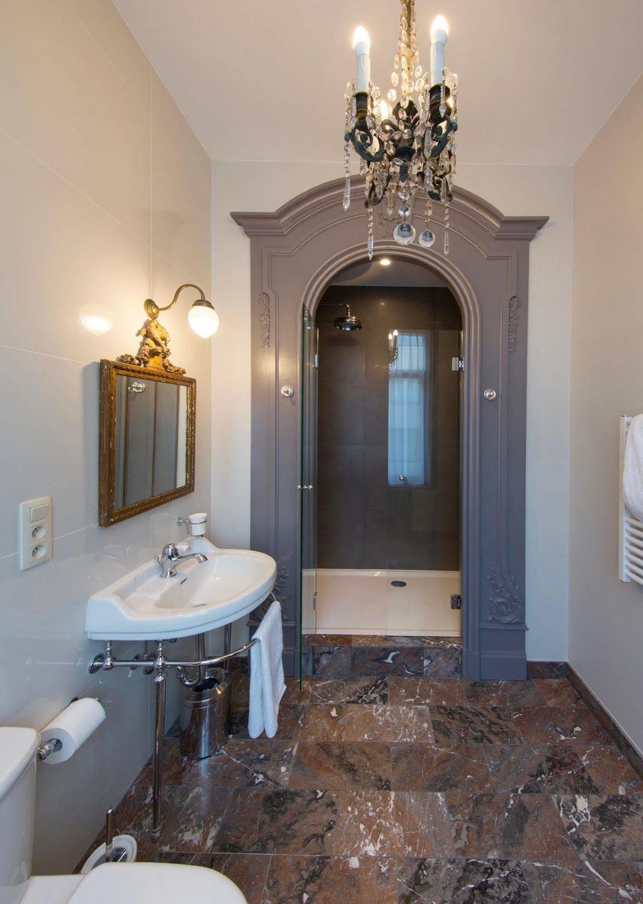 Bed and Breakfast Louise Sur Cour Saint-Gilles Экстерьер фото